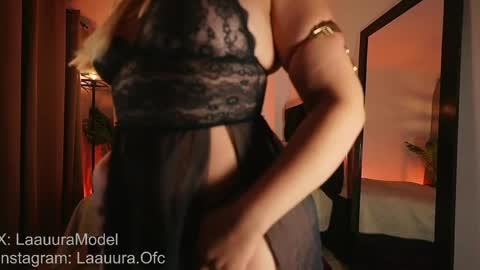 Only Fans  laauura online show from 04/07/26, 10:09