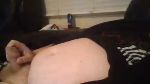 Snapshot of labialuv2suck chatting on 10/16/25, 07:37 labialuv2suck online show from 10/16/25, 07:37