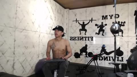 labrinthteasing online show from 11/12/25, 03:12