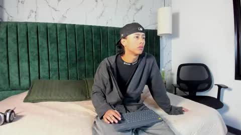 Snapshot of labrinthteasing chatting on 02/10/26, 12:31 labrinthteasing online show from 02/10/26, 12:31