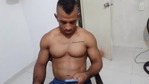 Snapshot of lacasadelosmunecosbq chatting on 06/15/26, 04:15 Bruno Smith online show from 06/15/26, 04:15