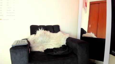 lace_victoria online show from 02/07/25, 04:27