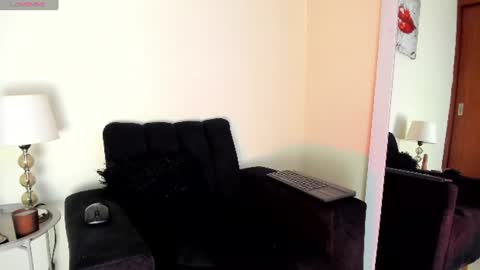 Snapshot of lace_victoria chatting on 07/05/26, 06:04 lace_victoria online show from 07/05/26, 06:04