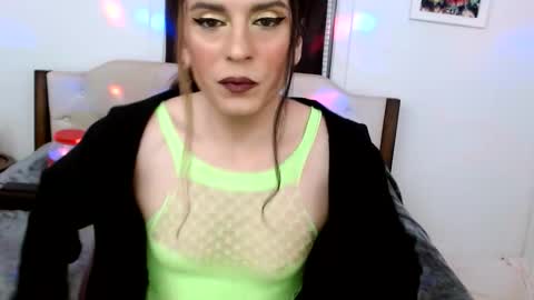 Lacey Phoenix online show from 12/18/25, 01:55