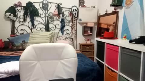 lachicadeldiablo online show from 05/11/26, 07:00
