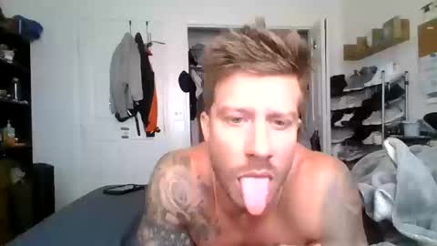 lacrioxcum18 online show from 10/16/25, 04:30