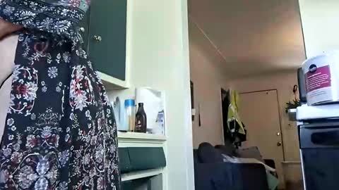 Snapshot of lacybell chatting on 05/02/26, 04:01 lacybell online show from 05/02/26, 04:01