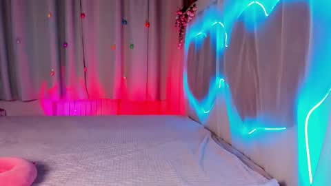 Lada online show from 07/05/26, 05:03