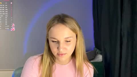 Sofia online show from 09/12/25, 04:40