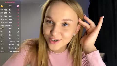 Sofia online show from 09/21/25, 11:01