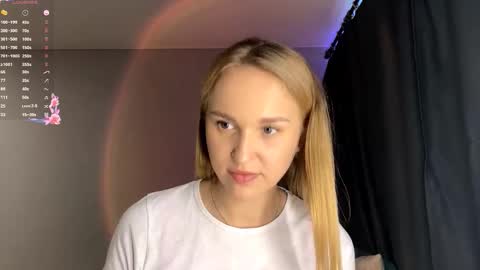 Sofia online show from 09/23/25, 11:24