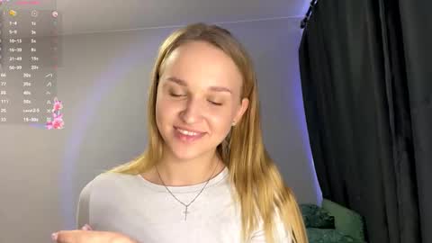 Sofia online show from 09/26/25, 11:25