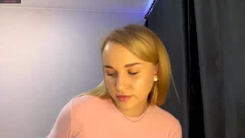 Sofia online show from 10/03/25, 10:12