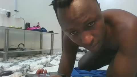 Snapshot of ladiesfun chatting on 01/03/25, 11:01 ladiesfun online show from 01/03/25, 11:01