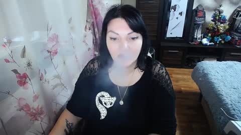 Snapshot of lady_boom_ chatting on 12/11/24, 12:12 lady_boom_ online show from 12/11/24, 12:12