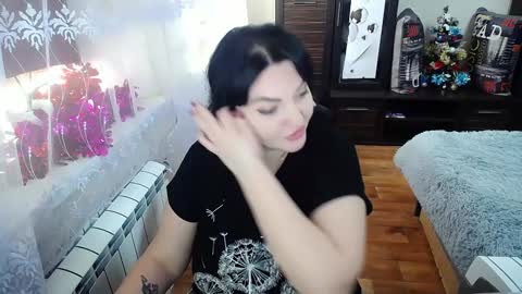 Snapshot of lady_boom_ chatting on 01/13/25, 11:08 lady_boom_ online show from 01/13/25, 11:08