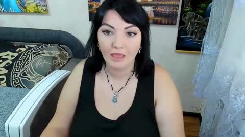 Snapshot of lady_boom_ chatting on 09/15/25, 09:20 lady_boom_ online show from 09/15/25, 09:20