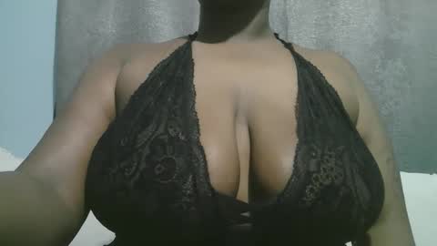 lady_dearra online show from 11/01/25, 06:04