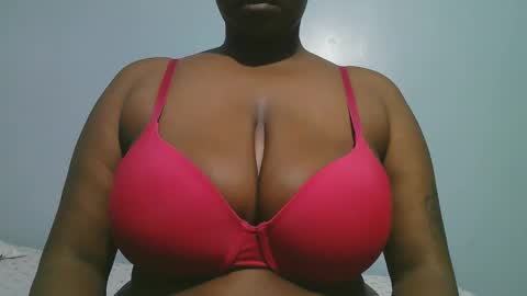 lady_dearra online show from 02/12/26, 03:12