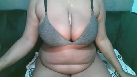 lady_dearra online show from 05/04/26, 02:18
