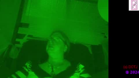 Delilah-Catherine online show from 12/31/24, 12:43