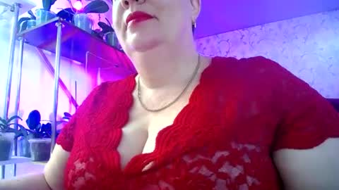 Snapshot of lady_gloria chatting on 06/25/26, 06:29 Lady Gloria online show from 06/25/26, 06:29