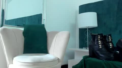 Lady godss online show from 12/29/24, 04:27