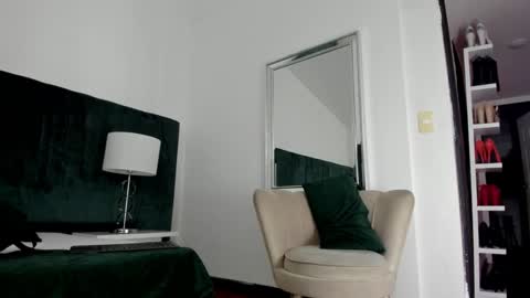 Lady godss online show from 01/12/25, 01:11