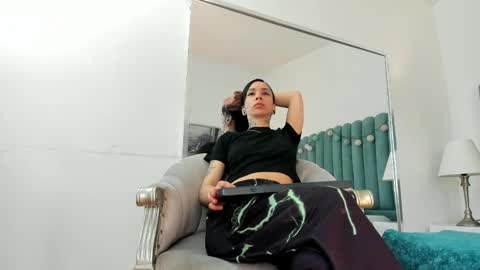 Lady godss online show from 01/12/25, 08:36