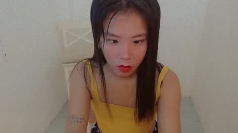 Snapshot of lady_hot_sofiax chatting on 12/17/24, 10:54 online show from 12/17/24, 10:54