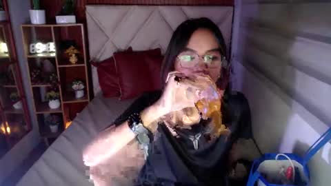 lady_mari69 online show from 03/13/26, 04:24