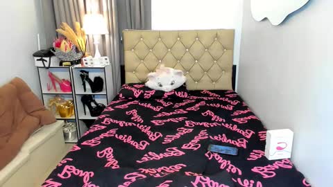 lady_moriseth online show from 01/20/25, 07:58