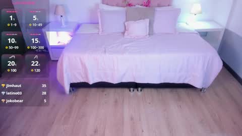 Lady  online show from 01/25/25, 11:22