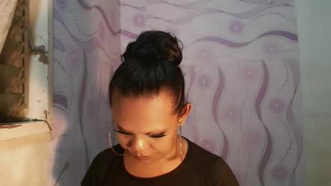 lady_shane26 online show from 05/18/26, 06:58
