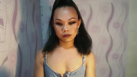lady_shane26 online show from 05/27/26, 01:57