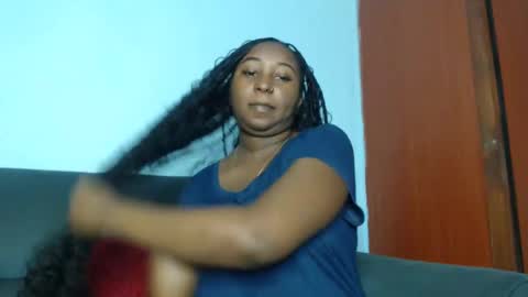 Snapshot of lady_twerky chatting on 12/08/24, 10:19 Maya online show from 12/08/24, 10:19