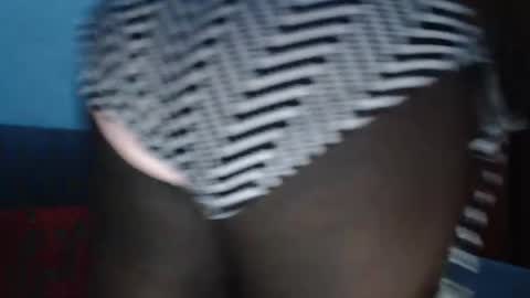 Snapshot of lady_twerky chatting on 12/18/24, 04:17 Maya online show from 12/18/24, 04:17