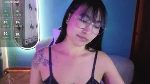 Lady Violet Bridgerton online show from 09/23/25, 09:51