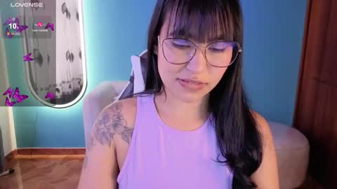 Lady Violet Bridgerton online show from 10/16/25, 07:37