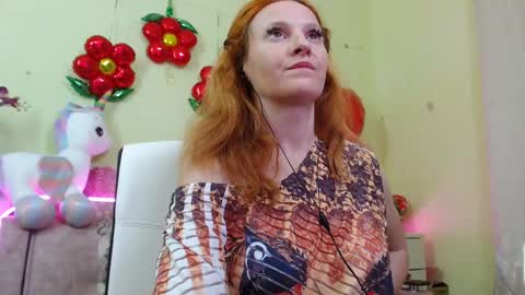 Sima Ladybigsmile online show from 02/22/25, 06:52