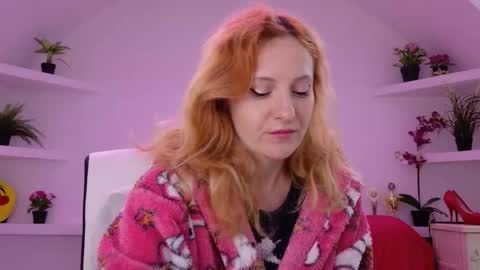 Sima Ladybigsmile online show from 09/15/25, 02:00