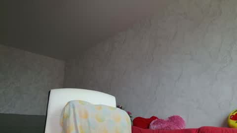 Snapshot of ladybigsmile chatting on 05/15/26, 03:35 Sima Ladybigsmile online show from 05/15/26, 03:35