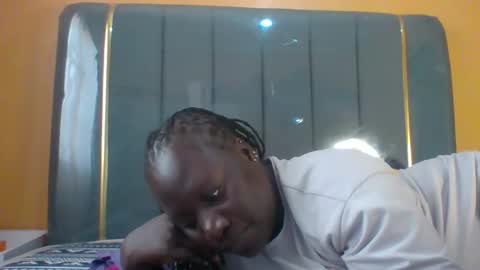 lindah32 online show from 10/01/25, 08:20