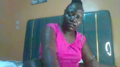 lindah32 online show from 07/21/26, 07:38