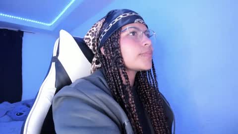  Lady  online show from 02/12/25, 03:07