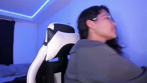  Lady  online show from 03/05/25, 12:38