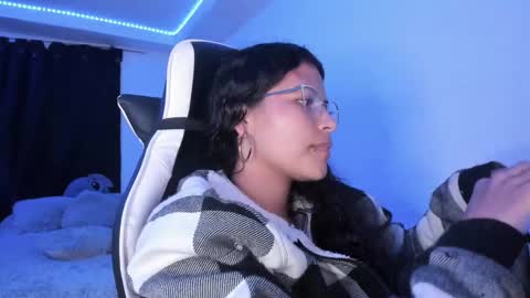  Lady  online show from 03/10/25, 05:11