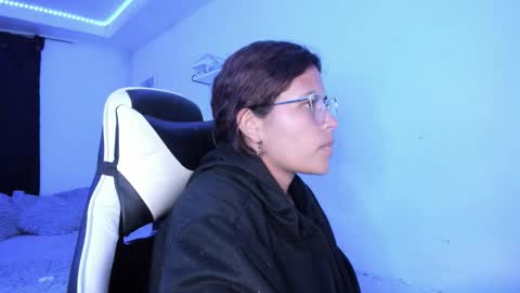  Lady  online show from 11/24/25, 03:28