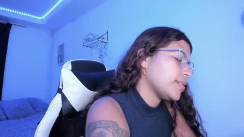  Lady  online show from 12/01/25, 02:16