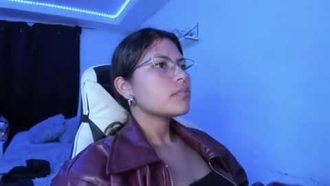  Lady  online show from 03/21/26, 08:19